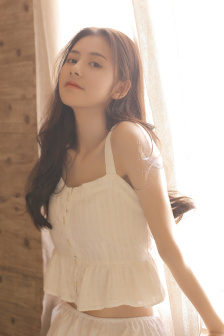 买保险套的女销售要求试用
